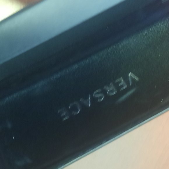 Versace glass case and cloth BN - Picture 2 of 5